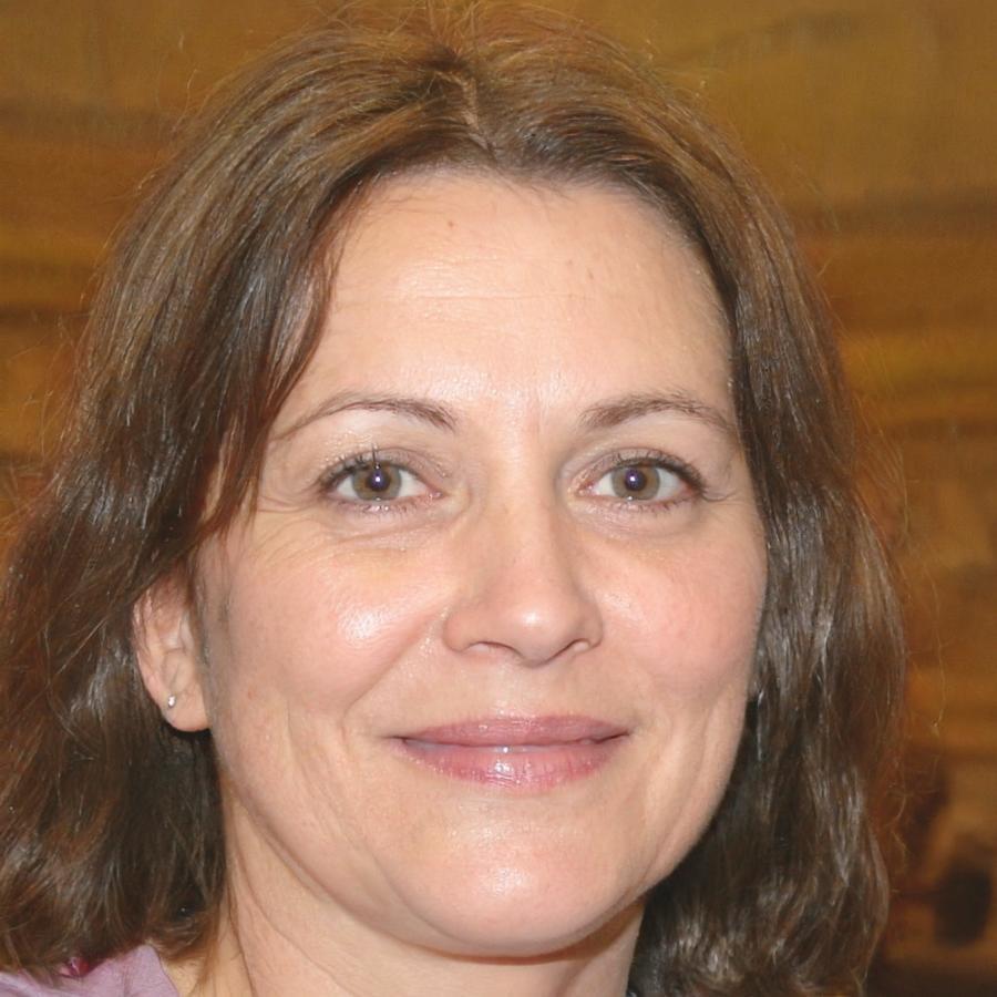 Thea Roskvist, senior developer and debugging specialist